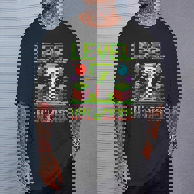 バースデーボーイシャツ レベル7 ロック解除 7歳の誕生日 男の子 Tシャツ 彼への贈り物