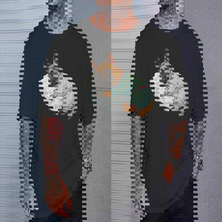 パジャマで寝ているかわいいベルギーのマリノア犬就寝アート 長袖tシャツ Tシャツ 彼への贈り物