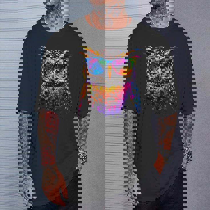 フクロウ カラフル レインボーカラー ポップアート フクロウ フクロウ かわいい フクロウ Tシャツ 彼への贈り物