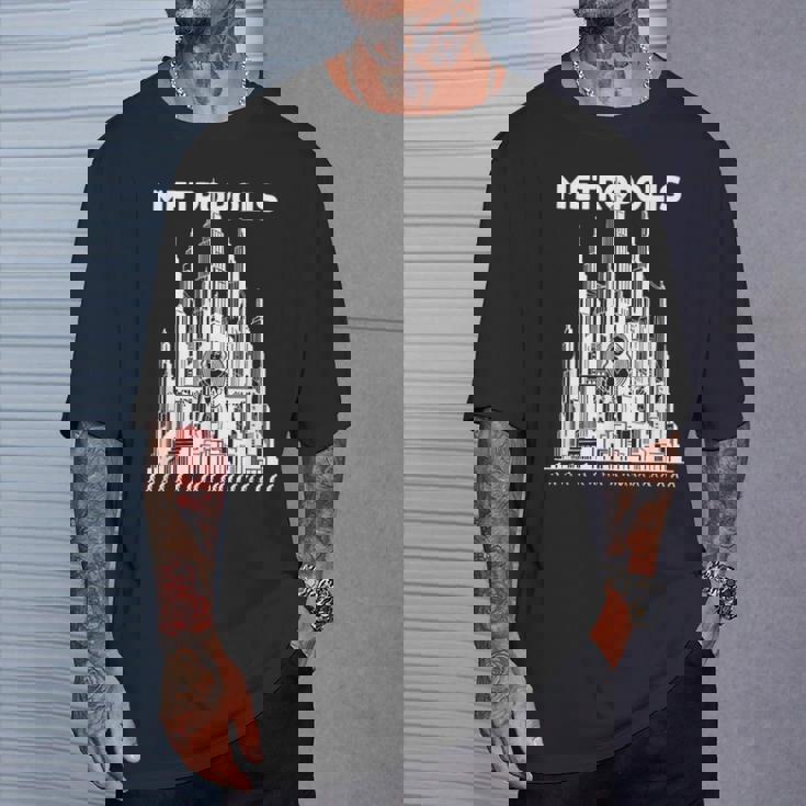 フリッツ・ラングのメトロポリス サイレントsfクラシック Tシャツ 彼への贈り物