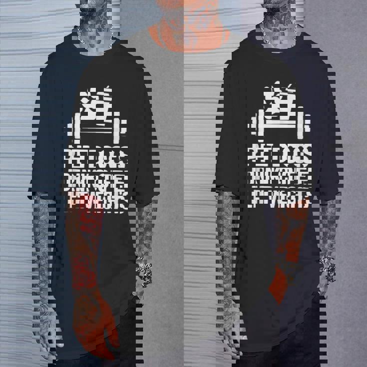 ペット 犬 ドリンク コーヒー リフト ウェイト 面白い ジム ワークアウト Tシャツ 彼への贈り物