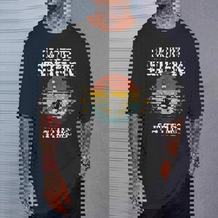 ボウリング私はかなり印象的です面白いビンテージボウラーダジャレ Tシャツ 彼への贈り物