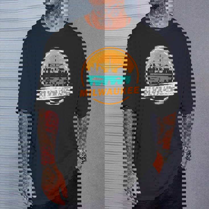 ミルウォーキー スカイライン ランドマーク ミルウォーキー ベイ ヴィンテージ Tシャツ 彼への贈り物