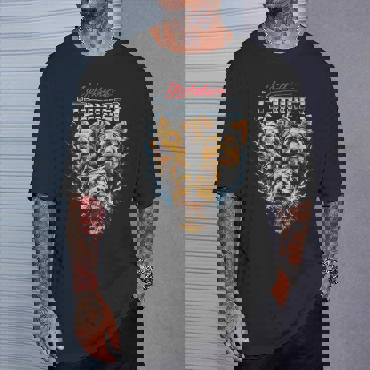 ヨークシャーテリア ヘビーメタル 犬 ブーツレッグスタイル ヨーキー Tシャツ 彼への贈り物