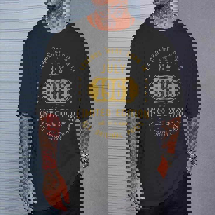 レジェンドは1961年七月生まれ 誕生日 Tシャツ 彼への贈り物