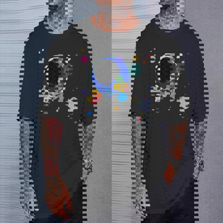 ワシリー・カンディンスキーによるいくつかの円 1926 Tシャツ 彼への贈り物