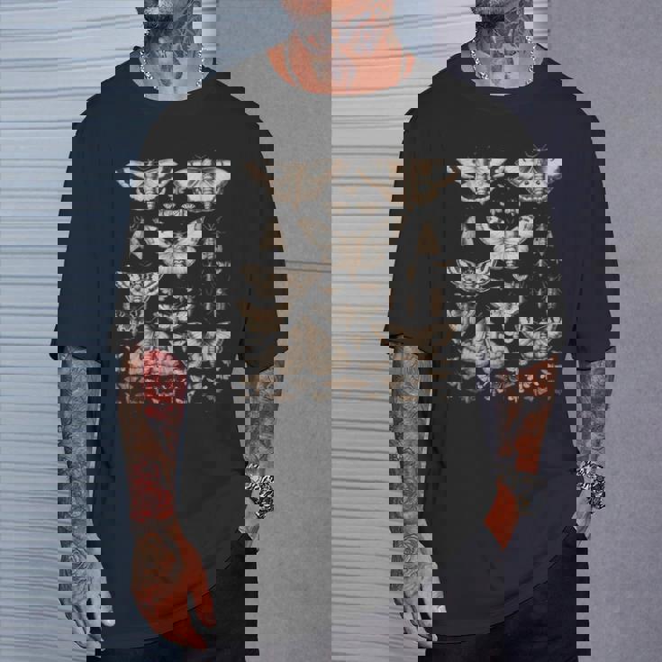 ヴィンテージ 蛾 蝶 自然 イラスト アート Tシャツ 彼への贈り物