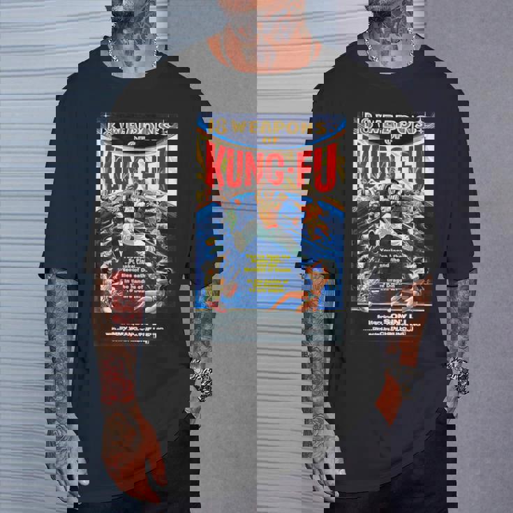 ヴィンテージカンフー格闘技映画レトロギフト Tシャツ 彼への贈り物