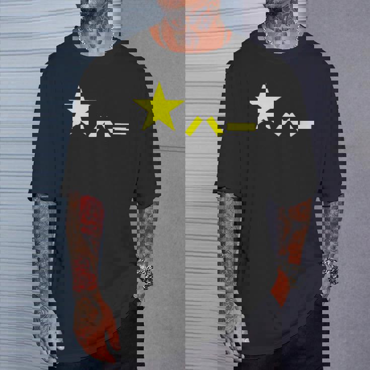 中国軍人民解放軍旗中国武装部隊 Tシャツ 彼への贈り物