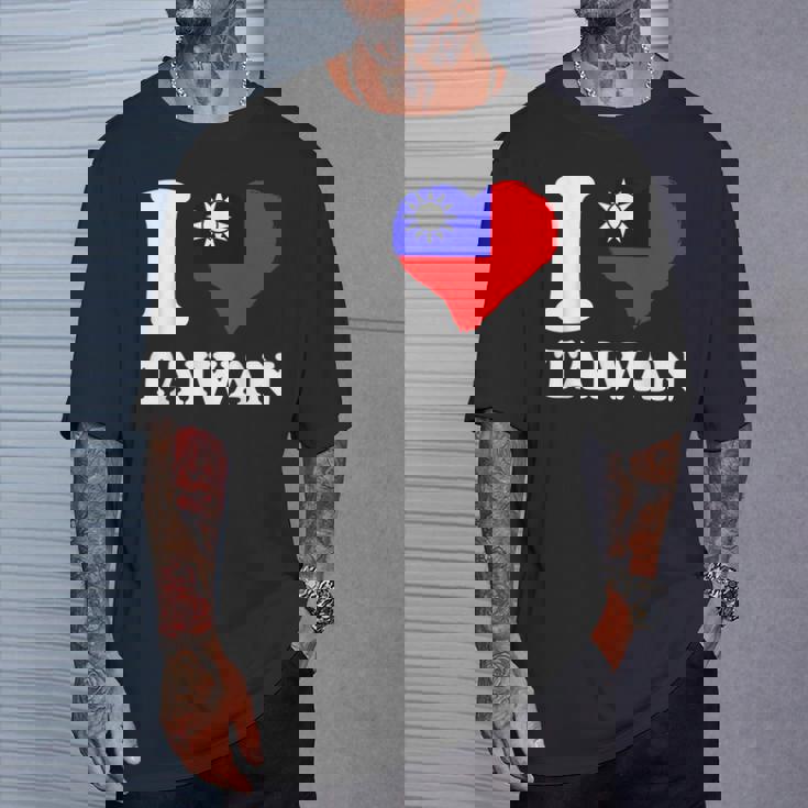 台湾の誇り 台湾のルーツ I Love Taiwan 台湾国旗 Tシャツ 彼への贈り物