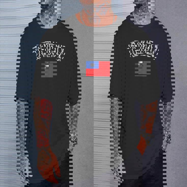 台湾国旗 ヴィンテージ アンティーク調 レトロ ヘリテージデザイン Tシャツ 彼への贈り物