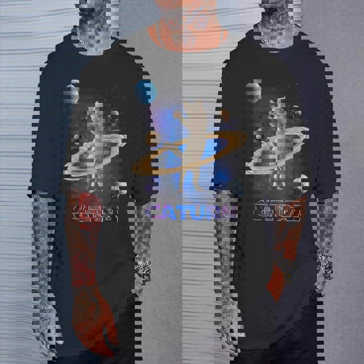 宇宙の土星猫土星ギャラクシー面白い子猫猫の恋人 Tシャツ 彼への贈り物