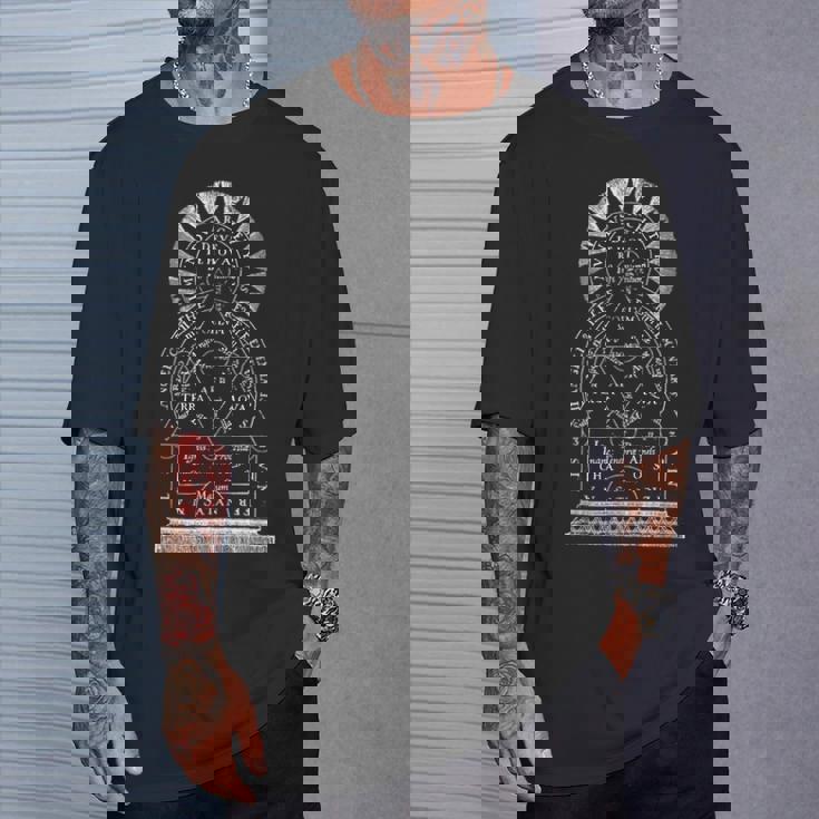 宇宙の解釈学的図式 宇宙 錬金術 魔法 Hermeneuticcheme Universe Alchemie Old Tシャツ 彼への贈り物