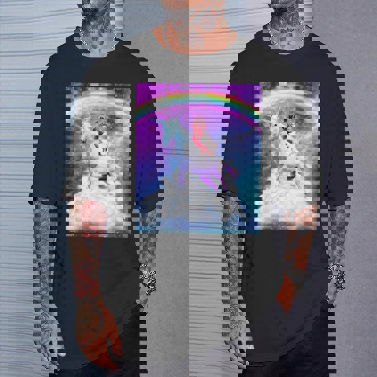 宇宙パグ 雲の上のレインボーユニコーン Tシャツ 彼への贈り物