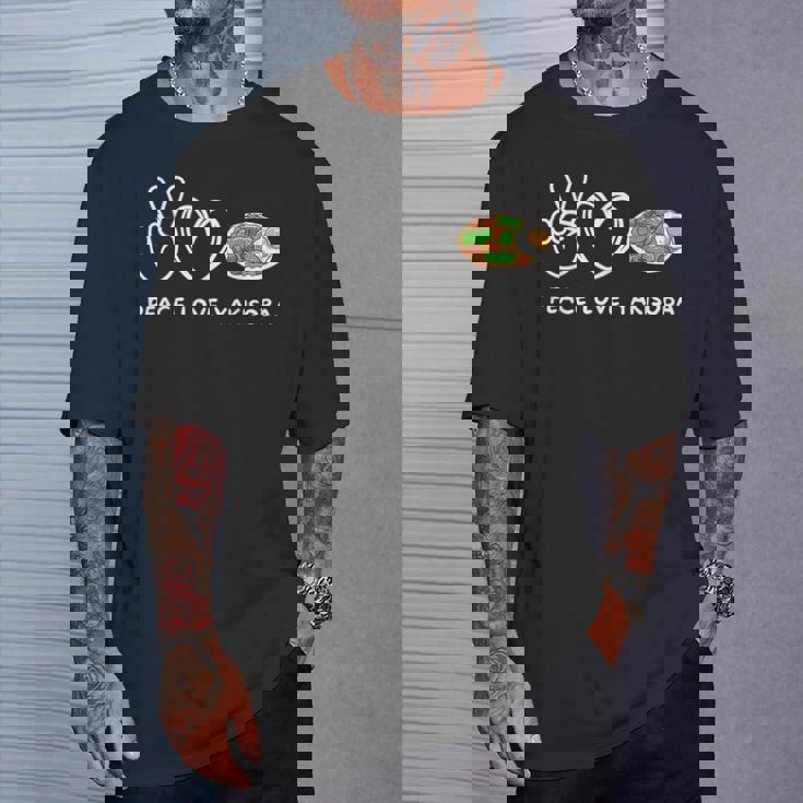 平和 愛 焼きそば レトロ 焼きそば 恋人 食べ物好き Tシャツ 彼への贈り物