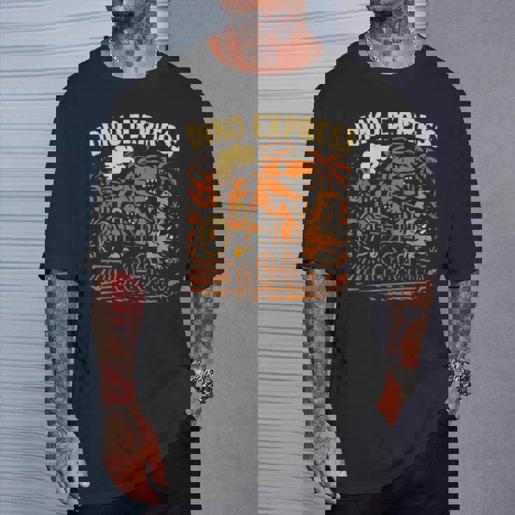 恐竜 エクスプレス 漫画 電車 恐竜 男の子 Tシャツ 彼への贈り物