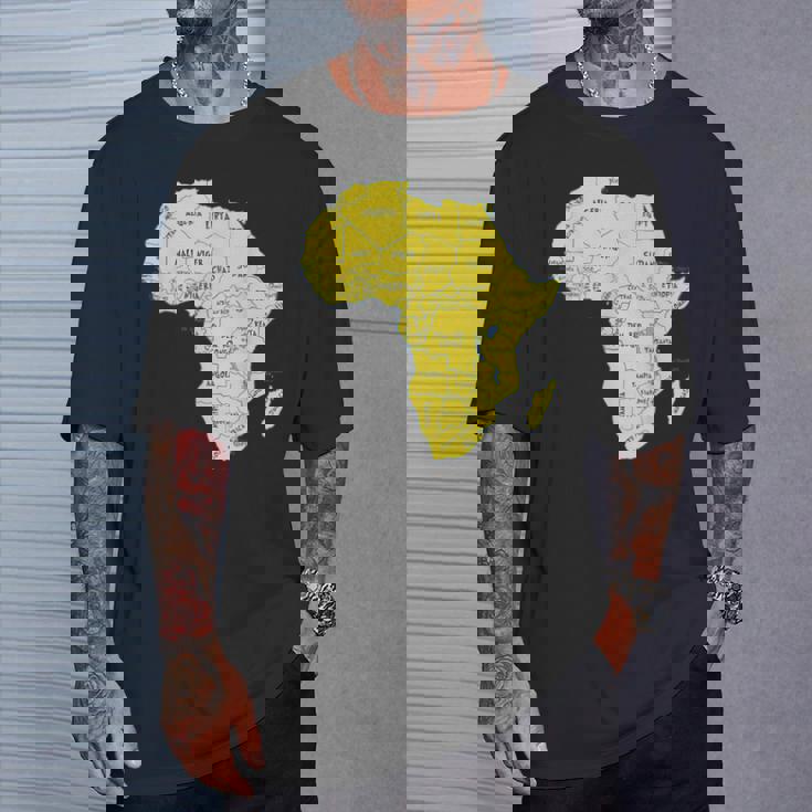 手描きアフリカ地図tシャツ 国名付き Tシャツ 彼への贈り物