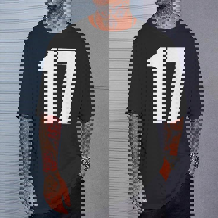 数字 セブンティーン数字 17 プレーンホワイト数字 Tシャツ 彼への贈り物