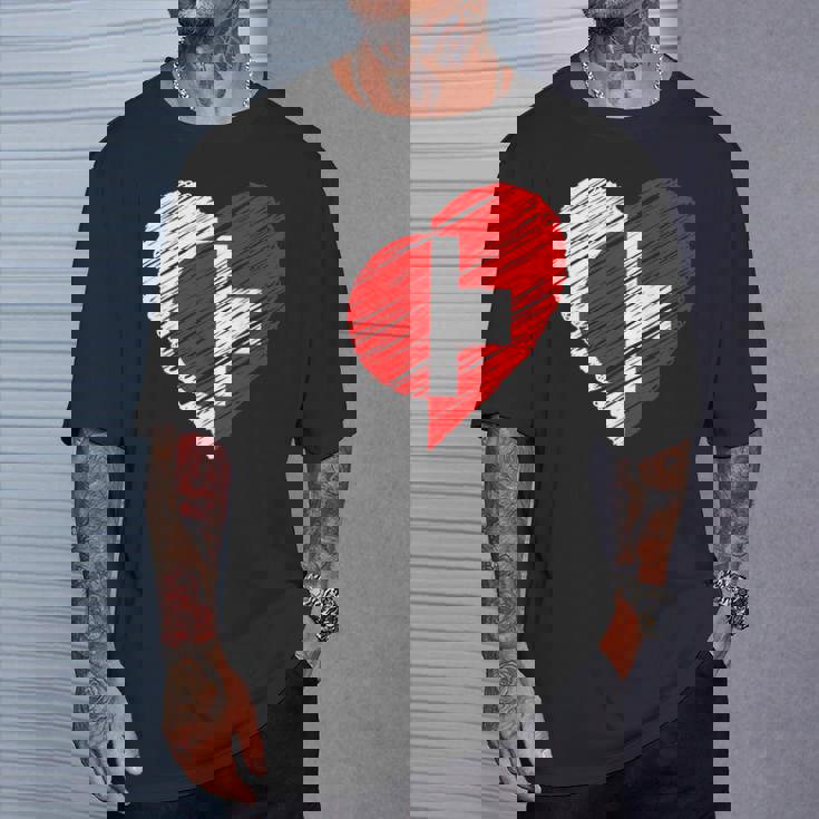 日本 スイス ハート 日本国旗 スイス国旗 ハート 長袖tシャツ Tシャツ 彼への贈り物