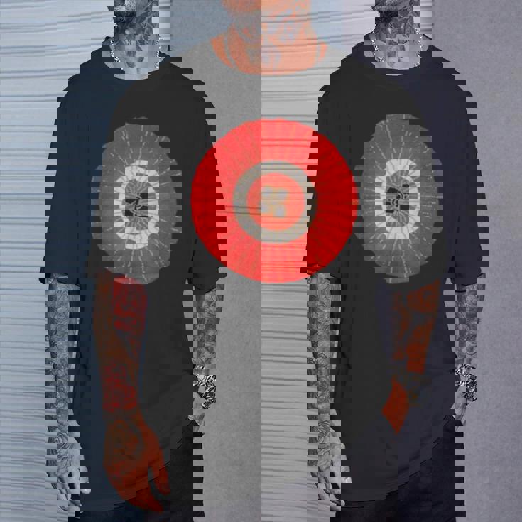 日本の伝統柄紅白傘 Tシャツ 彼への贈り物