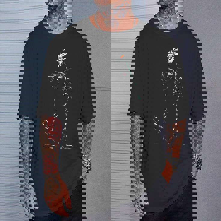 猫 抱っこ 花 ポートレート 動物 モチーフ イラスト 猫 Tシャツ 彼への贈り物