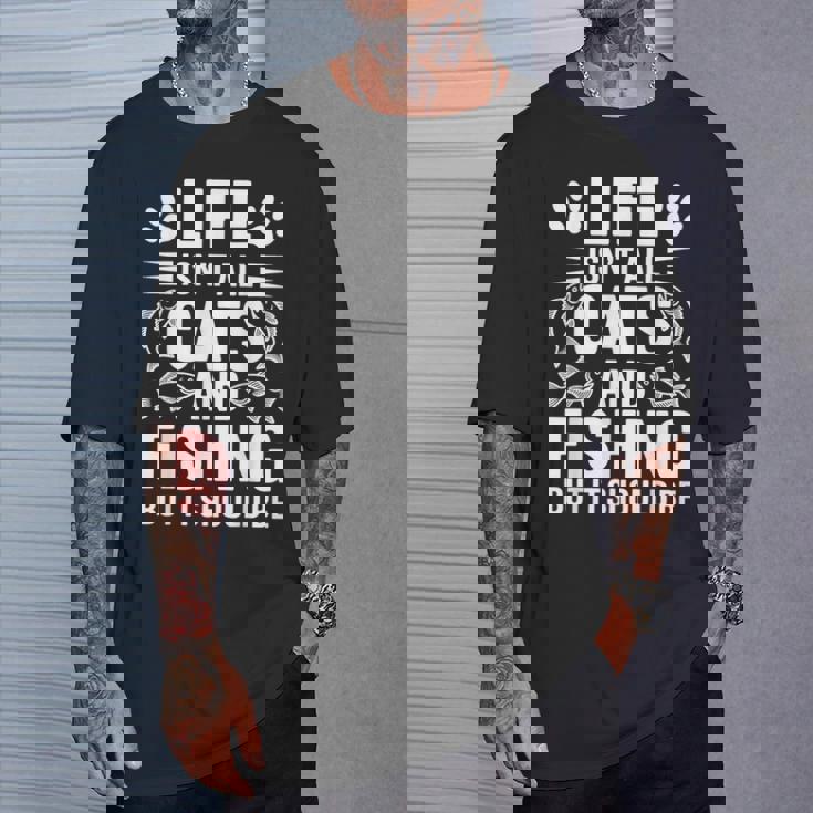 猫と釣り漁師 おもしろ釣り Tシャツ 彼への贈り物