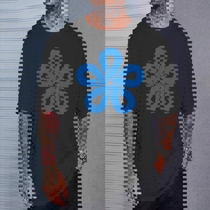 福岡県特殊旗 シンボル 日本 九州 Tシャツ 彼への贈り物