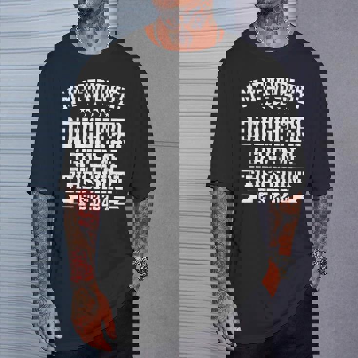 私の好きな娘が私にこのシャツをくれました。エスト2024娘 Tシャツ 彼への贈り物