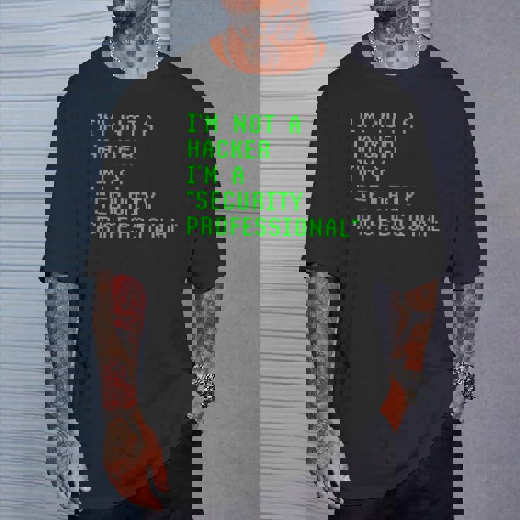 私はハッカーではありません私はサイバーセキュリティの専門家のコンピューターです Cyberecurity Tシャツ 彼への贈り物