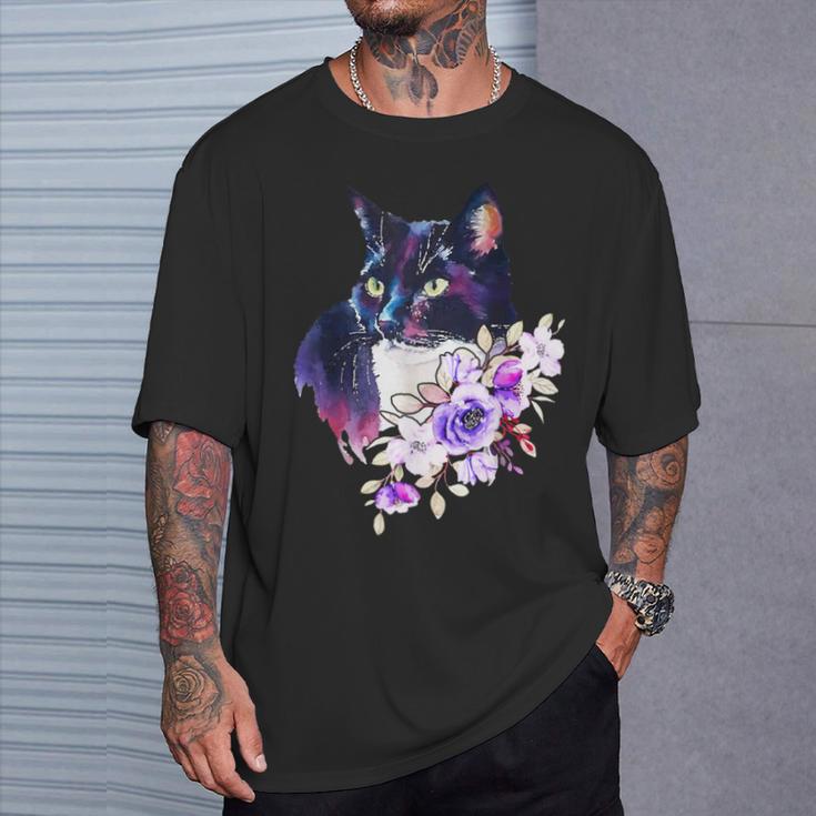 花と猫、水彩画のような表情 Tシャツ 彼への贈り物