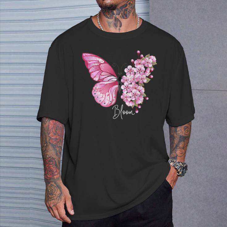 蝶と花、日本の桜と蝶 Tシャツ 彼への贈り物
