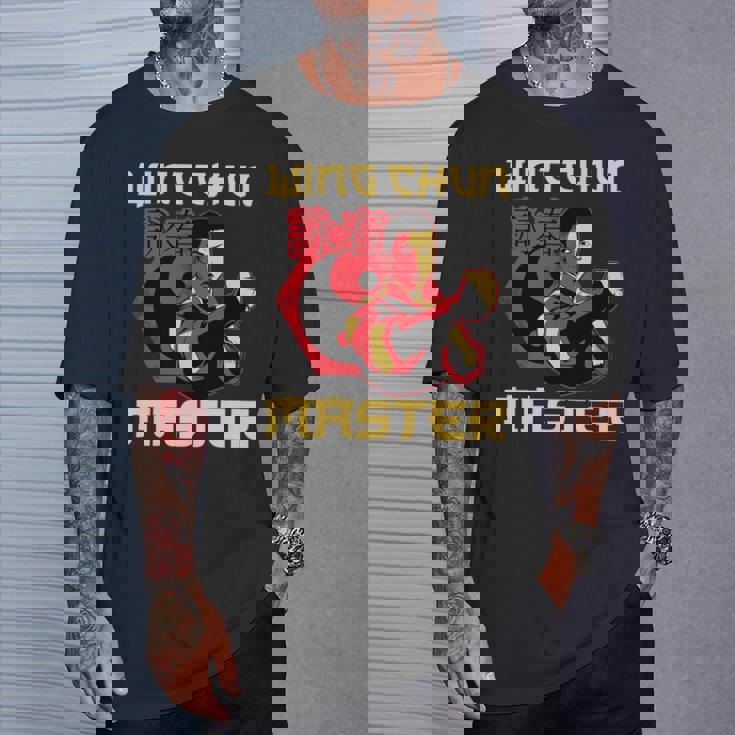 詠春拳マスター トレーニング 詠春拳 コーチ ファイター マーシャルアーツ 長袖tシャツ Tシャツ 彼への贈り物