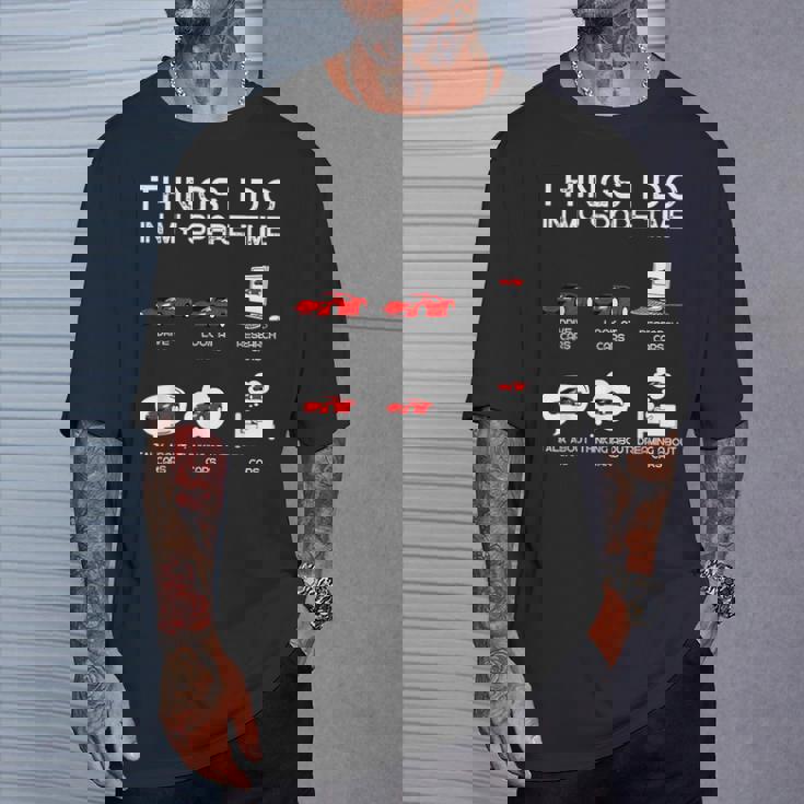 面白い車好き空き時間の車でやること Tシャツ 彼への贈り物