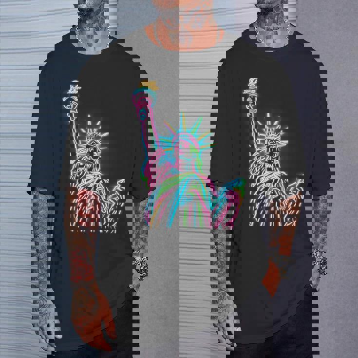 鮮やかな自由の女神tシャツ カラフルなアイコン Tシャツ 彼への贈り物