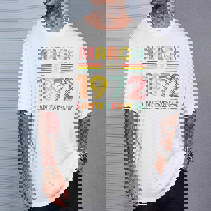 1972年3月日 誕生日 限定版 54歳 54歳 Tシャツ 彼への贈り物