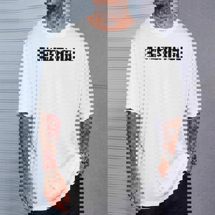 Electrical – Professional Electriciantaff Uniform Tシャツ 彼への贈り物