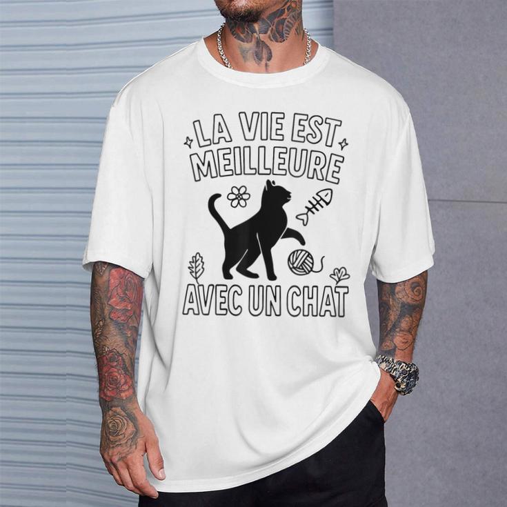 Laie Est Meilleure Avec Un Chat Ideé Chats T-Shirt Cadeaux pour lui