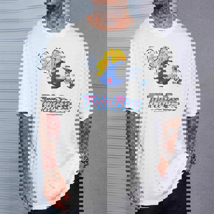 「ツインビー」ツインビー（E） Tシャツ 彼への贈り物