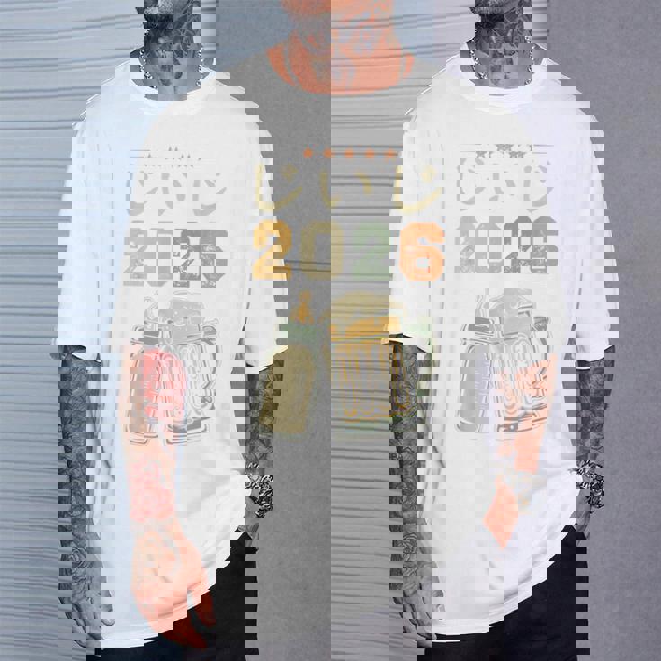 じいじ2026・今おじいちゃんです・おじいちゃんになりました・ベビーのお知らせ Tシャツ 彼への贈り物