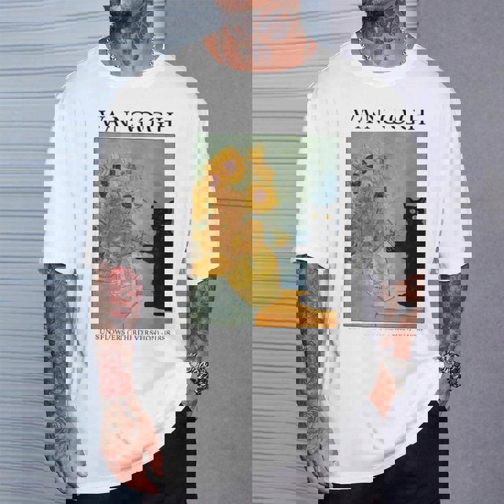 ひまわりと黒猫のヴィンテージアート 猫好き 猫飼い 猫 ネコ ねこくろねこ好き 面白い Tシャツ 彼への贈り物