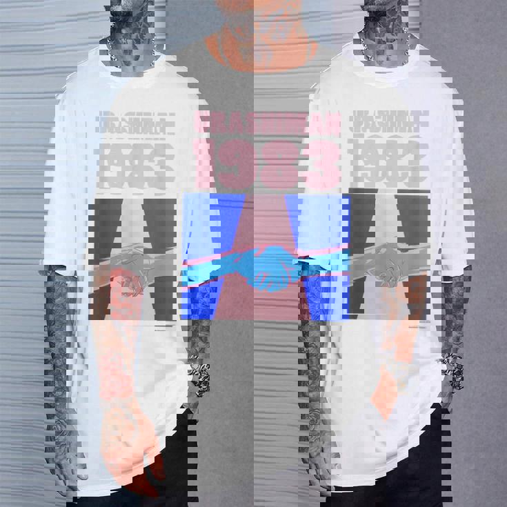 ウラシマン D Tシャツ 彼への贈り物