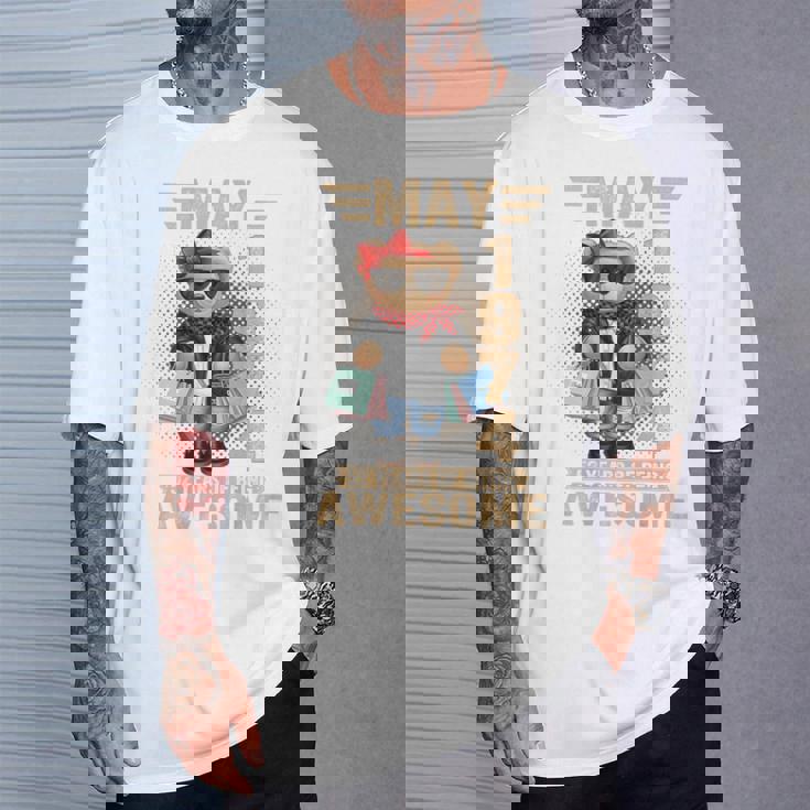 オンバック 5月52日 誕生日 男性 女性 1974年 テディベア Tシャツ 彼への贈り物