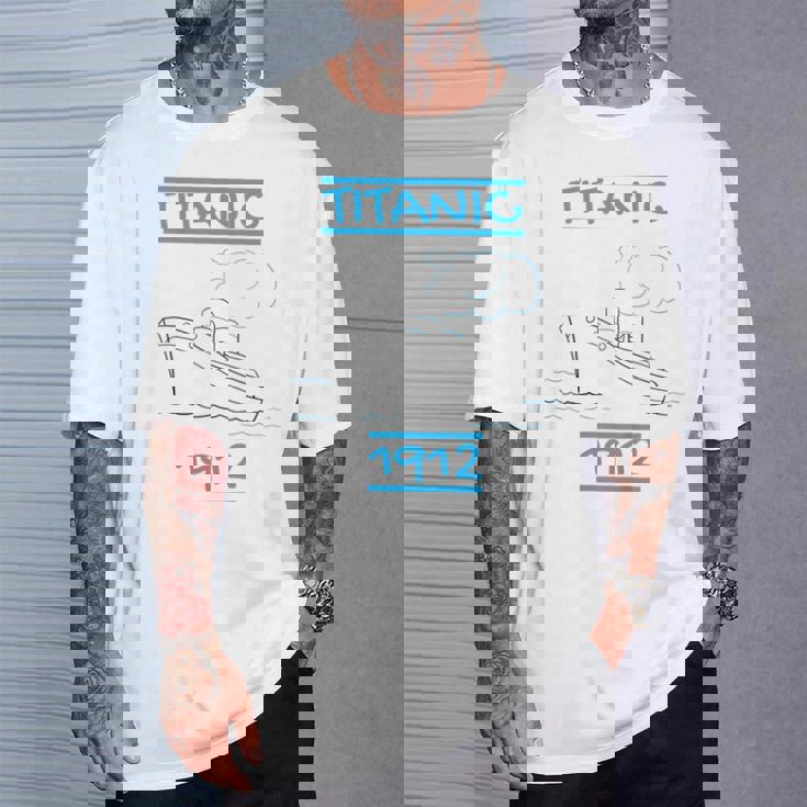 キッズ タイタニック キッズ 帆船 ヴィンテージ クルーズ ベッセル 1912 Tシャツ 彼への贈り物