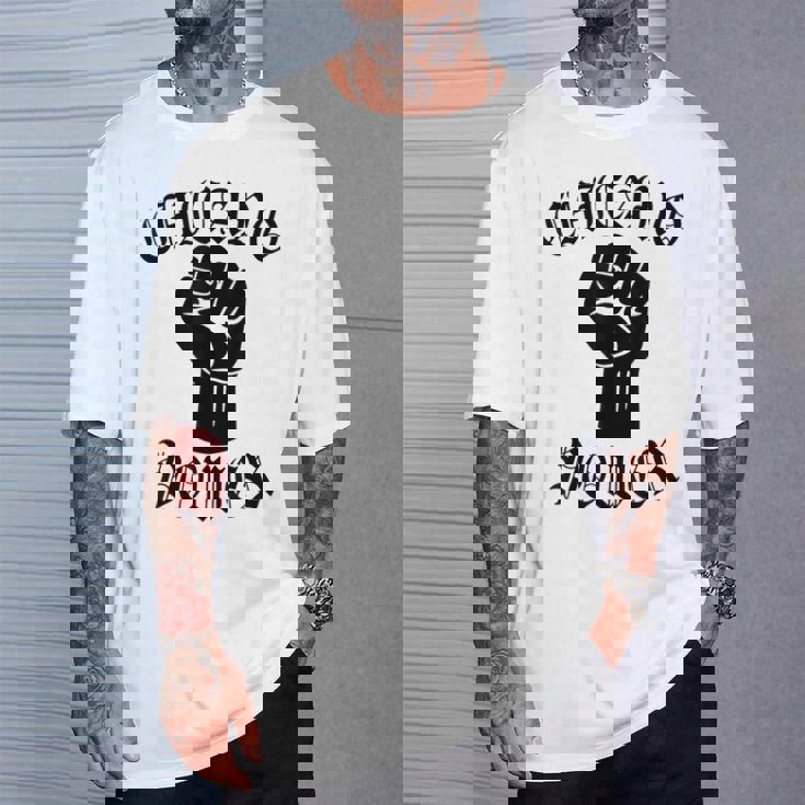 チカーノパワー メキシコ メキシコ ラティーナ ラテンクス ラザノ ラ ミグラ Tシャツ 彼への贈り物