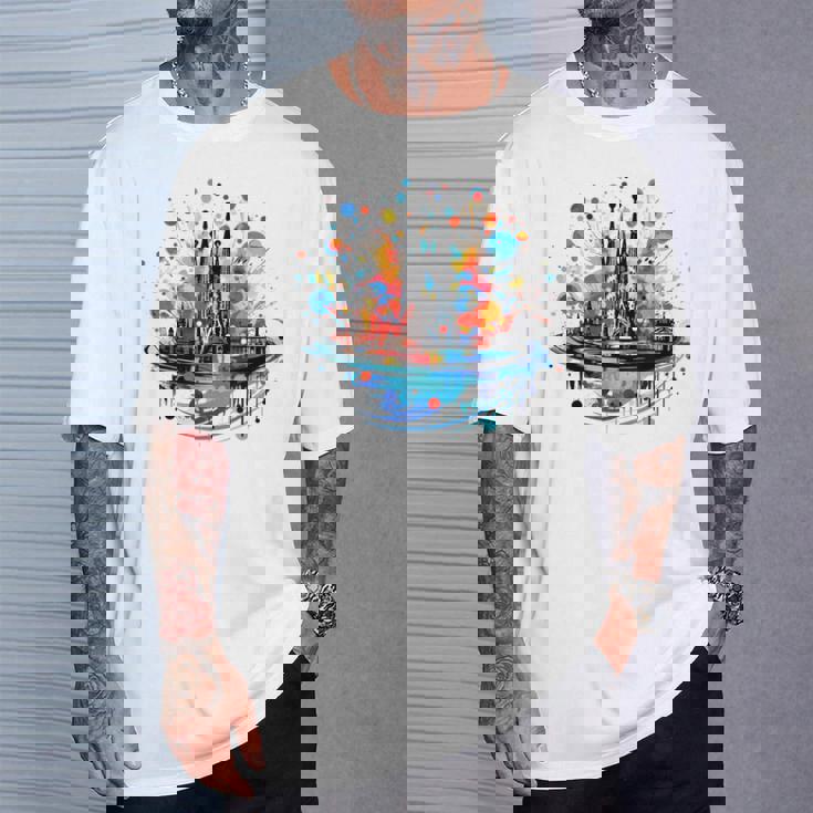 バルセロナのサグラダ ファミリアの美しいイラスト Tシャツ 彼への贈り物