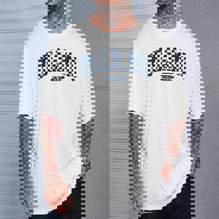 フロリダ州マイアミ Fl カレッジ大学スタイル ネイビー Tシャツ 彼への贈り物