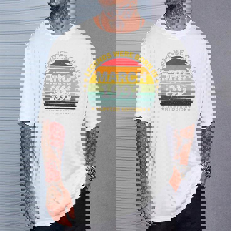 伝説は1992年3月に誕生した 34歳の誕生日 Tシャツ 彼への贈り物