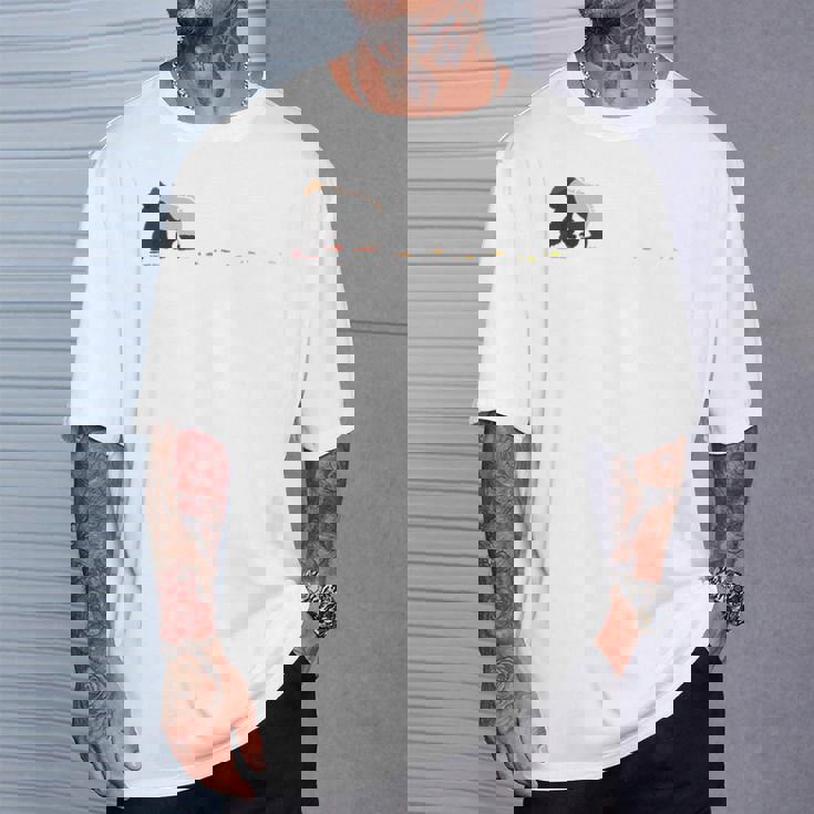 歩くゴリラ Tシャツ 彼への贈り物