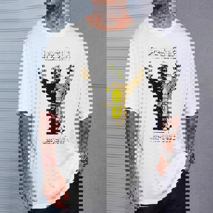 背圧呼吸保護器具 キャリア 消防士 消防隊 Tシャツ 彼への贈り物