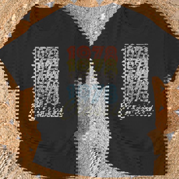 1978年 クラシック ヴィンテージ レトロ スタイル Born In 1978 Tシャツ 高齢者への贈り物